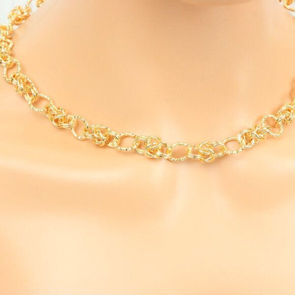 "Minimalist & Elegant Necklace Chain – Perfect for Women & Girls | UNVRC1630 - Picture 10 of 10